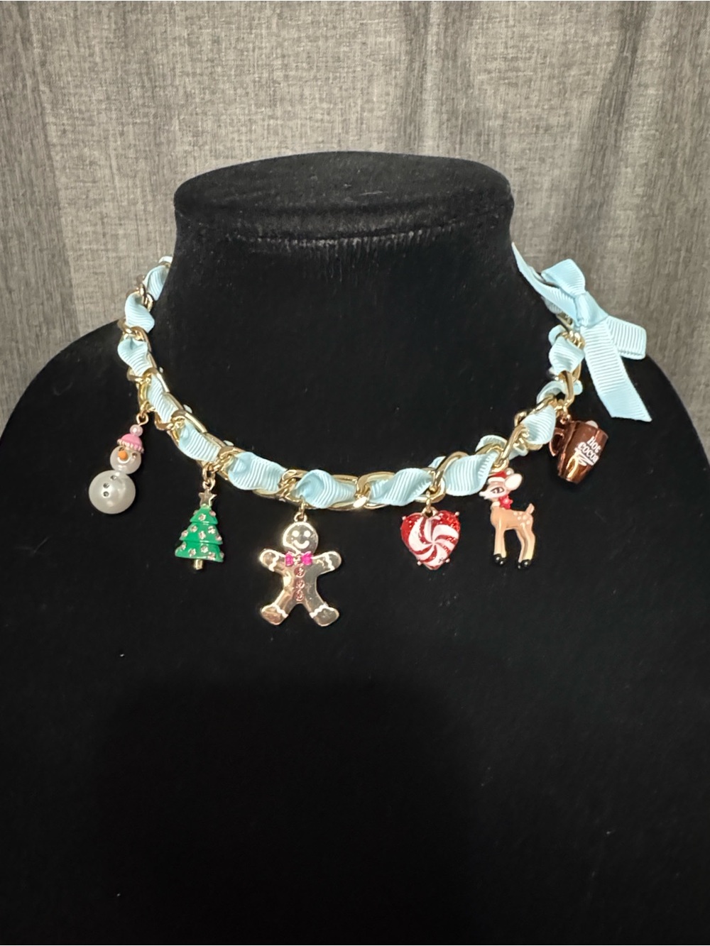 Betsey Johnson Christmas Holiday Necklace